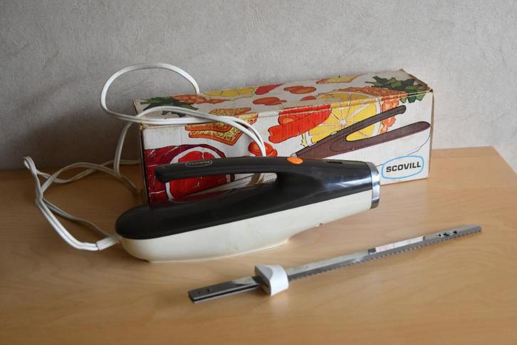 Vintage Scovill elektrisch zaagmes, Huis en Inrichting, Keuken | Keukenbenodigdheden, Gebruikt, Ophalen of Verzenden