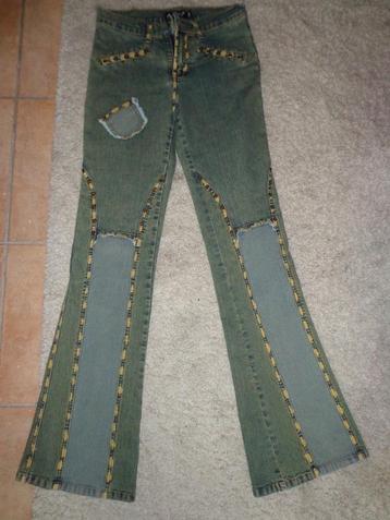 Speciale groene jeansbroek (36) beschikbaar voor biedingen