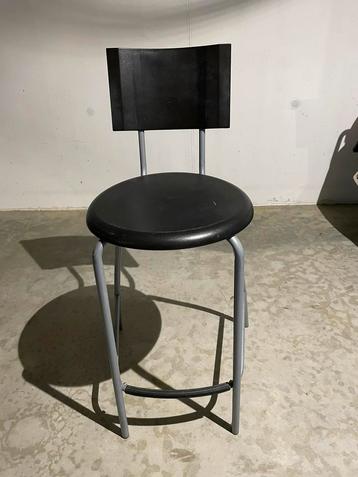 1x Zwarte Barkruk, Zithoogte 62c x B 36cm beschikbaar voor biedingen