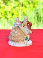 couple marquis et marquise porcelaine et dentelle, Antiquités & Art, Enlèvement ou Envoi