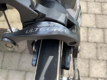 Racefiets beschikbaar voor biedingen