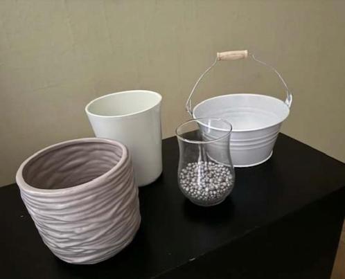 4 mooie bloempotten in perfecte nieuwstaat, Antiek en Kunst, Curiosa en Brocante, Ophalen of Verzenden