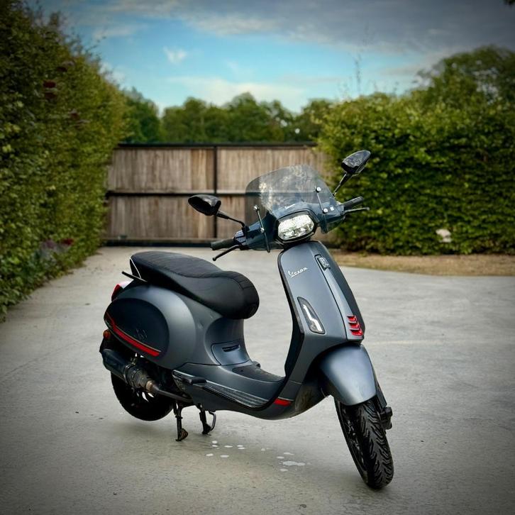 Vespa Sprint 50cc (B-klasse), Fietsen en Brommers, Scooters | Vespa, Gebruikt, Overige modellen, Klasse B (45 km/u), Benzine, Ophalen