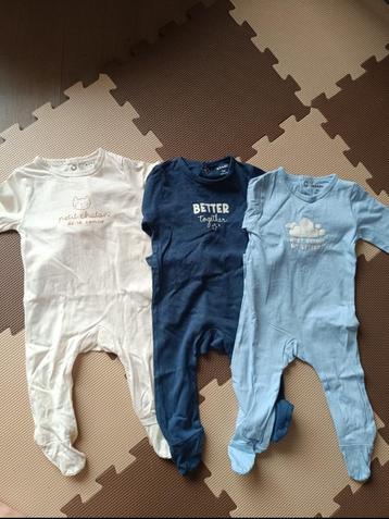 Set pyjama's  beschikbaar voor biedingen