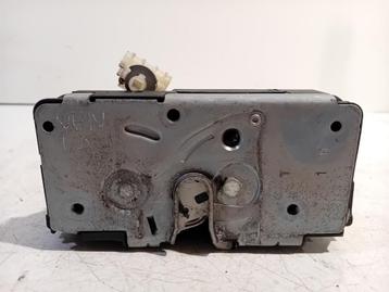 PORTIERVANGER CV ELEKTR. LINKS ACHTER Corsa E (13431842) beschikbaar voor biedingen