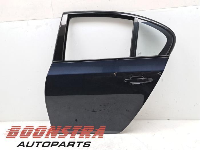 Portier 4Deurs links-achter van een BMW 5-Serie (490), Auto-onderdelen, Carrosserie, Deur, BMW, Gebruikt, 3 maanden garantie, Ophalen of Verzenden