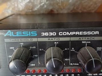 Alesis 3630 Compressor / Limiter, Enlèvement ou Envoi, Utilisé, Compresseur