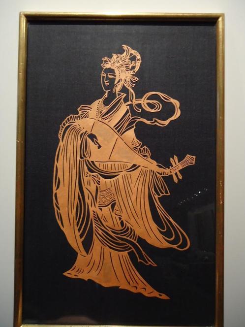 Dame d'honneur chinoise jouant le luth cadre doré SCHEIPER, Antiquités & Art, Art | Eaux-fortes & Gravures, Enlèvement ou Envoi