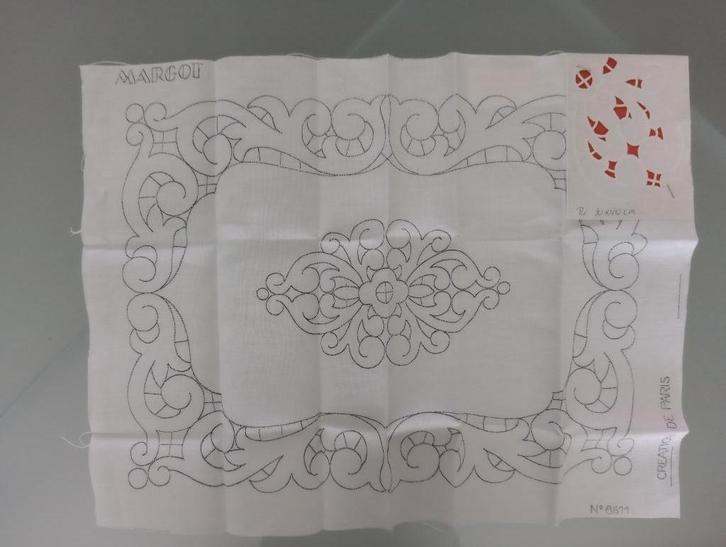 Richelieu Sierdoekje voorgedrukt. Om zelf te maken. 30x40, Hobby en Vrije tijd, Borduren en Borduurmachines, Nieuw, Onderdeel of Accessoires