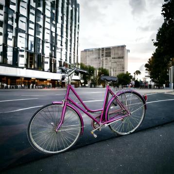 Vélo Urbain Classique Violet beschikbaar voor biedingen