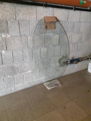 Glas salontafel beschikbaar voor biedingen