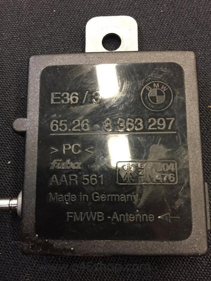 Antenne BMW E36 oem 8363297, Autos : Divers, Autoradios, Utilisé, Enlèvement ou Envoi