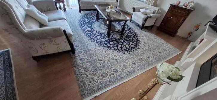 Handgeknoopt perzisch tapijt uit iran nain in prachtstaat, Huis en Inrichting, Stoffering | Tapijten en Vloerkleden, Zo goed als nieuw