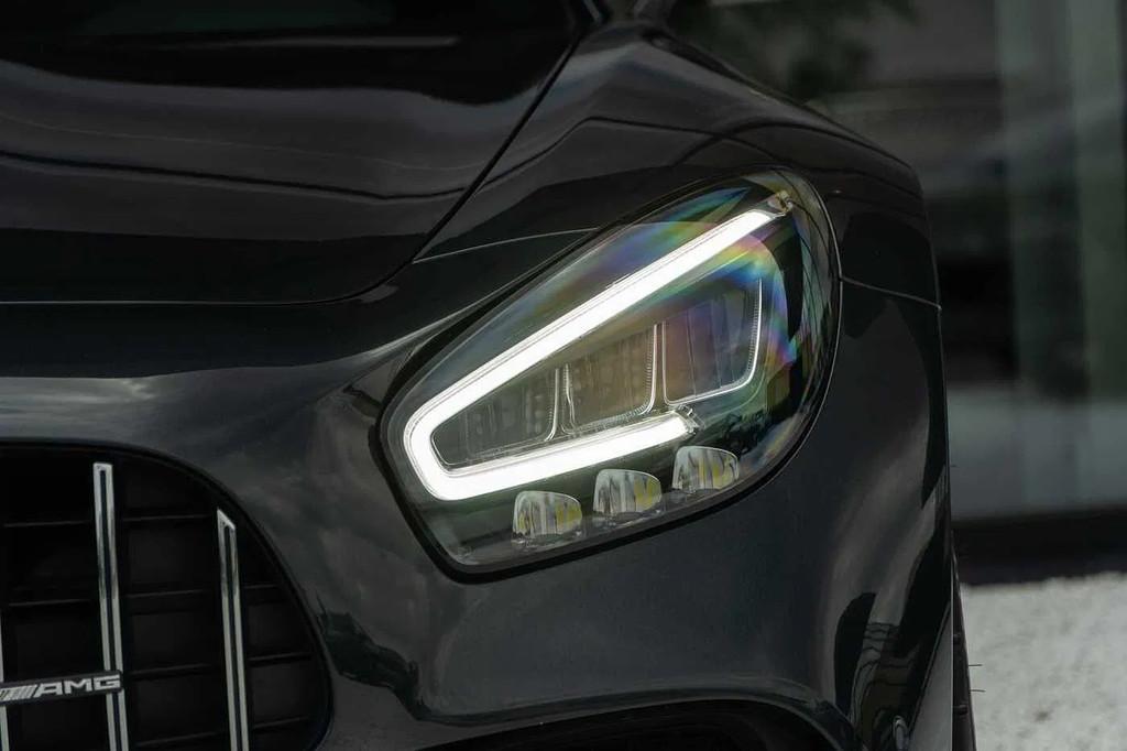 Mercedes-Benz AMG GT C Rear Axle Ceramic Brakes Burmester Pe, Cuir, Argent ou Gris, Achat, https://public.car-pass.be/vhr/dcf687c9-e016-4e83-8b2e-fb09d249ad92