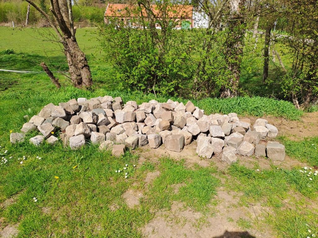 Kasseien, Enlèvement