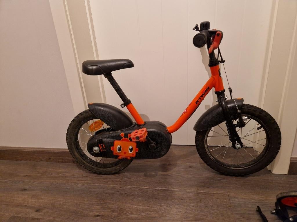 Kinderfiets 14 inch B-Twin Robot, Fietsen en Brommers, Fietsen | Kinderfietsjes, Gebruikt, Minder dan 16 inch, Zijwieltjes, Velgrem