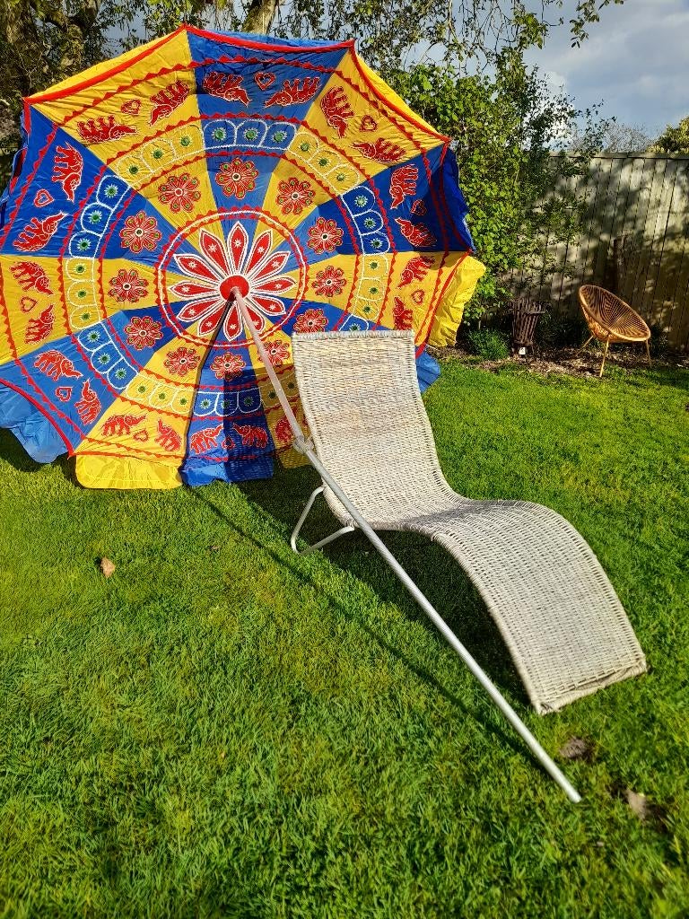 Indische parasol, Ophalen, Zo goed als nieuw, Verstelbaar
