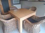 Eiken keukentafel met 4 rieten stoelen, Ophalen