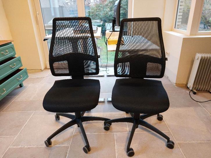 2 Topstar bureaustoelen, slechts enkele keren gebruikt, Zakelijke goederen, Kantoor en Winkelinrichting | Kantoormeubilair en Inrichting