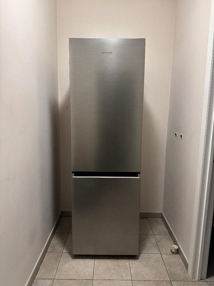 Vrijstaande koelkast/vriezer Samsung, Elektronische apparatuur, Koelkasten en IJskasten, Zo goed als nieuw, Met aparte vriezer