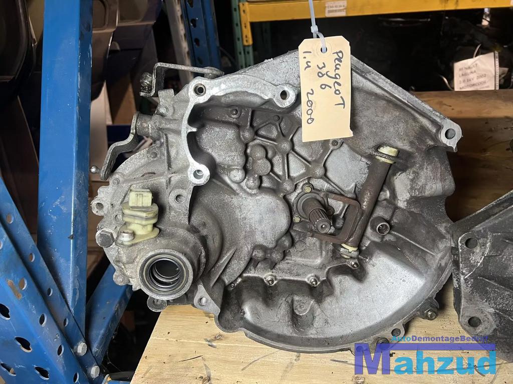 PEUGEOT 306 1.4 Versnellingsbak 1993-2003, Taurusavenue 1
2132 LS  Hoofddorp, NL, Contact.group@renault.com, Stellantis N.V., Utilisé