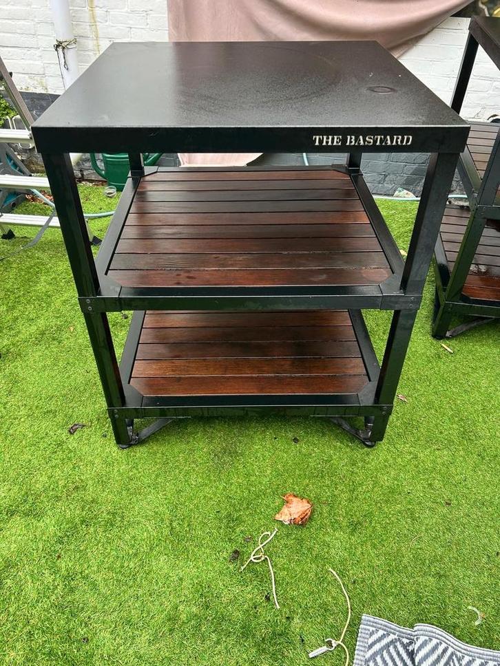 The bastard buitenkeuken, Tuin en Terras, Barbecue-accessoires, Zo goed als nieuw, Ophalen