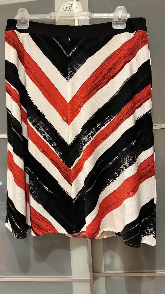 Rok Articles 42 zwart wit rood - nieuw, Vêtements | Femmes, Jupes, Enlèvement ou Envoi, Autres couleurs, Articles, Longueur genou