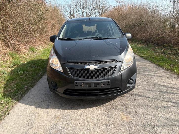 Chevrolet spark 2013, Auto's, Chevrolet, Particulier, Spark, Benzine, Euro 5, Berline, 5 deurs, Handgeschakeld, Zwart, Grijs, Stof