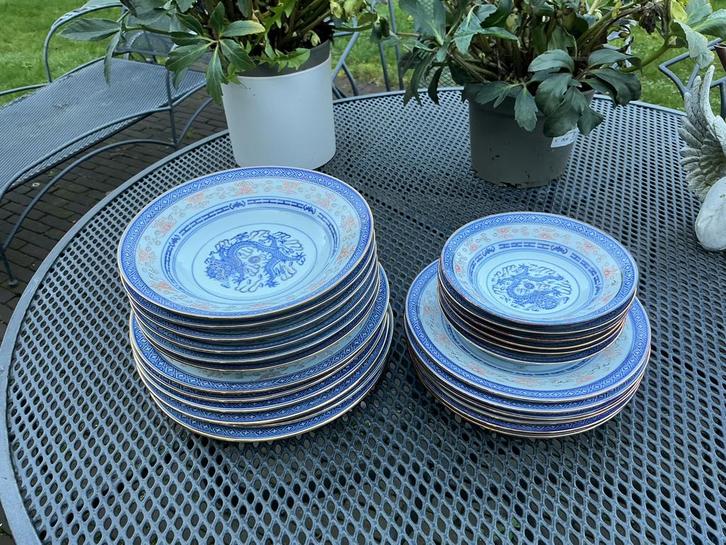 Chinees serviesje , gestempeld, Huis en Inrichting, Keuken | Servies, Zo goed als nieuw, Bord(en), Ophalen of Verzenden