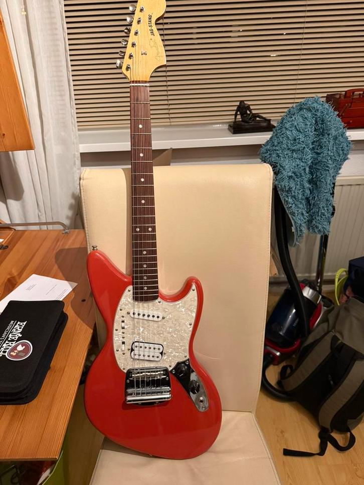 Fender Jag-stang gitaar, Muziek en Instrumenten, Snaarinstrumenten | Gitaren | Elektrisch, Zo goed als nieuw, Fender, Ophalen