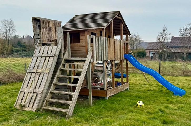 Cabane pour aventurier, Kinderen en Baby's, Speelgoed | Buiten | Speeltoestellen, Gebruikt, Glijbaan, Klimtouw, Schommel, Ophalen
