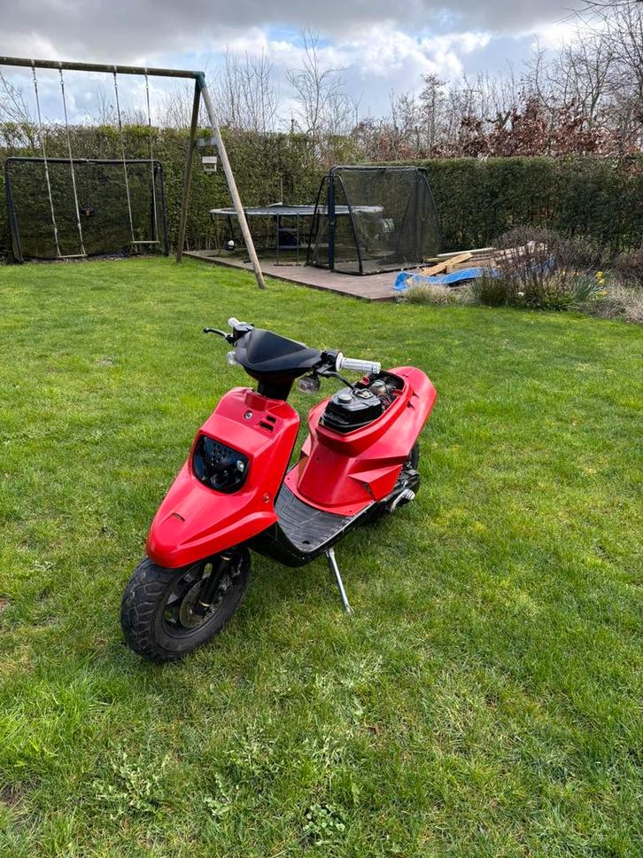 Mbk booster oud model 1999, Vélos & Vélomoteurs, Scooters | Yamaha, Utilisé, Autres modèles, Classe A (25 km/h), Deux-temps, Enlèvement ou Envoi
