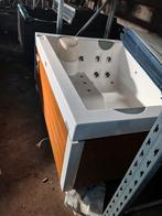Jacuzzi gratis geplaatst en 1j garantie, Verzenden