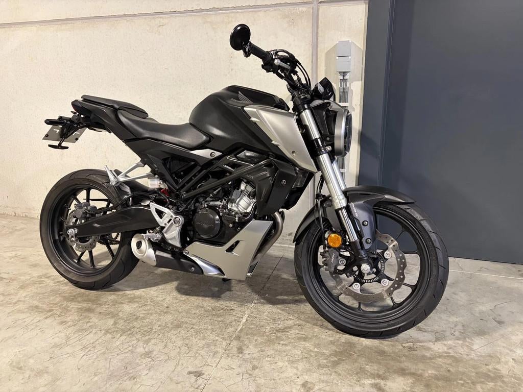 Honda CB125R top 125cc naked bike, Motos, Motos | Honda, Entreprise, Autre, jusqu'à 11 kW