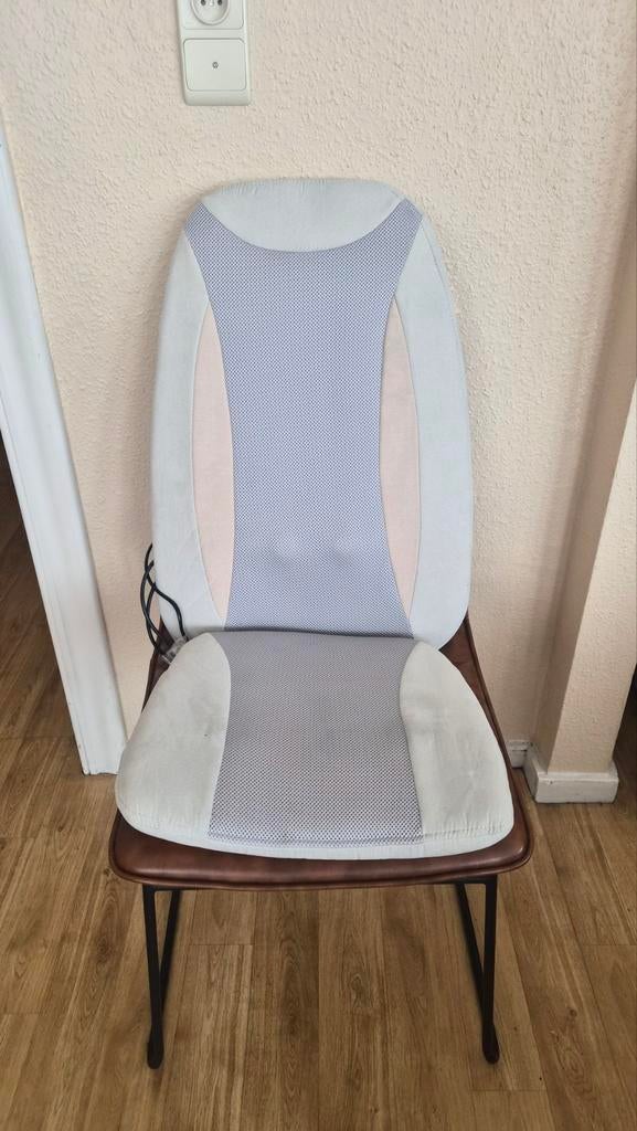 Siège massant Essentiel-B, Enlèvement, Comme neuf, Gris, Une