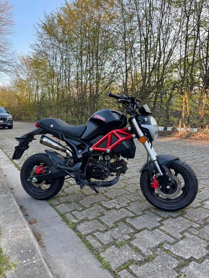 Magpower bombers 50cc 4 takt brommer (b klasse), Fietsen en Brommers, Brommers | Overige merken, Ophalen