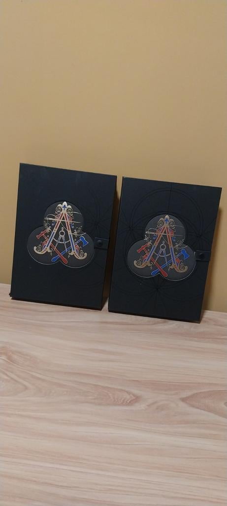 Tomorrowland treasure cases  2x Adscendo