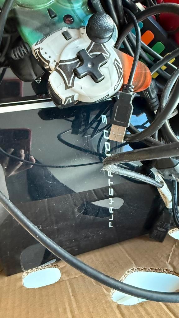 2x playstation 3 + toebehoren, Games en Spelcomputers, Spelcomputers | Sony PlayStation 3, Gebruikt, Met 3 controllers of meer