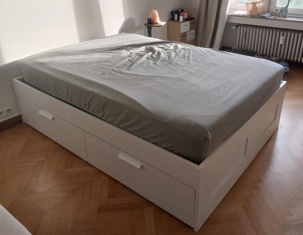 Cadre de lit Brimnes 140cm avec rangement, blanc, 140 cm, Enlèvement, Utilisé, 200 cm