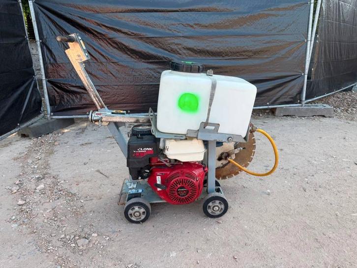 Scie à sol Lissmac Compactcut 300P, Bricolage & Construction, Outillage | Scies mécaniques, Utilisé, Enlèvement