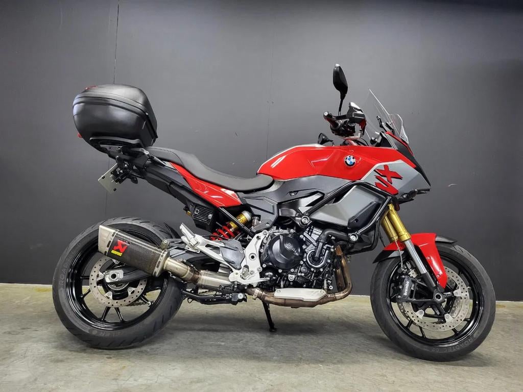 BMW F 900 XR sportieve allrounder mét Akrapovič (bj 2022), Motoren, Motoren | BMW, Bedrijf, 900 cc, Meer dan 35 kW, Toermotor