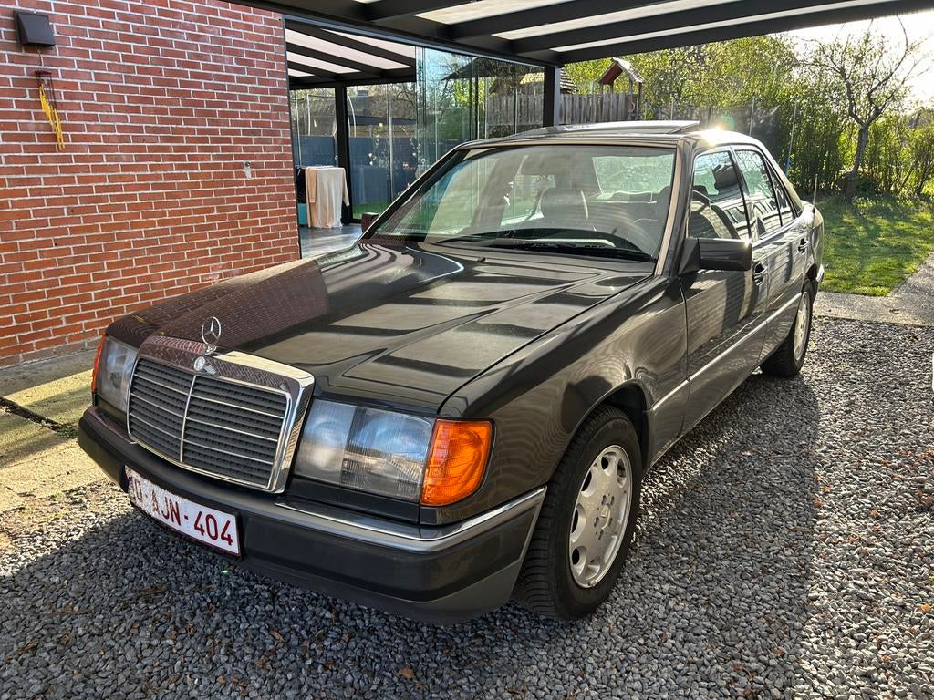 Mercedes E220 Benzine W124 Automaat, Auto's, Mercedes-Benz, Particulier, E-Klasse, Airbags, Android Auto, Apple Carplay, Bluetooth