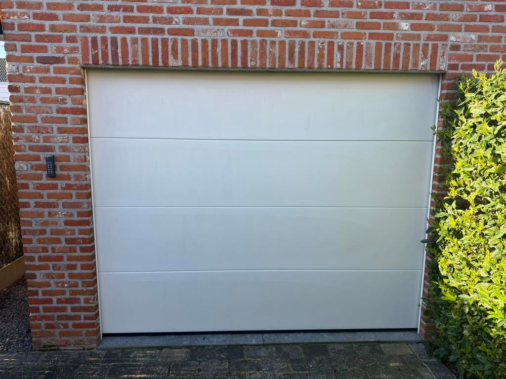 Sectionaal poort - RAL 9001 - H200 x B255, Ophalen, Gebruikt, 200 cm of meer, 150 tot 200 cm