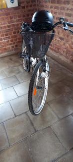 Fiets met helm te koop, Fietsen en Brommers, Fietsen | Driewielfietsen, Ophalen, Gebruikt