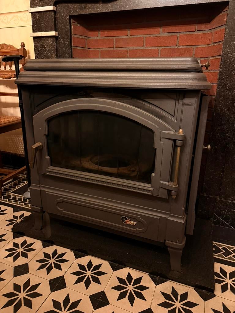 Kachel - mazout, Huis en Inrichting, Kachels, Ophalen, Gebruikt, Overige brandstoffen, Vrijstaand