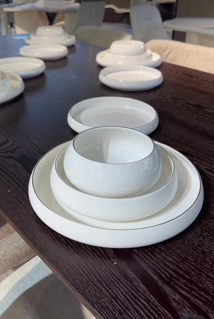 Nieuwe borden – 24 stuks per set – ongebruikt, Huis en Inrichting, Keuken | Servies, Ophalen, Nieuw, Bord(en), Effen