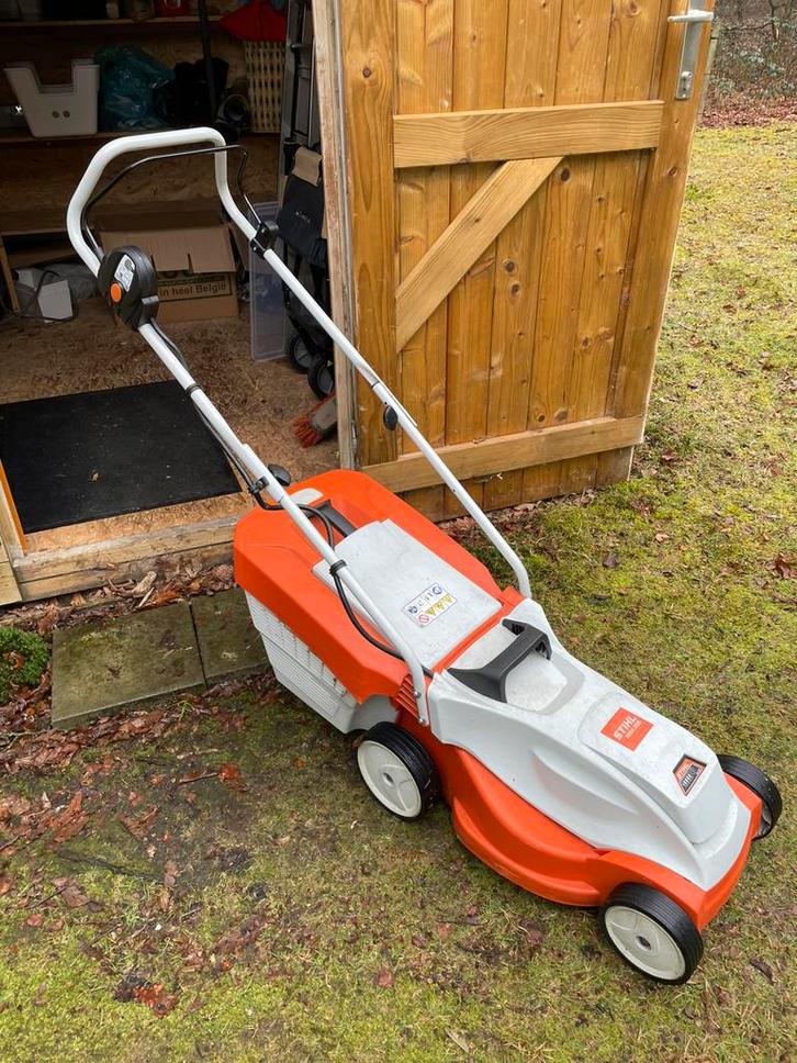 Accu grasmaaier Stihl, Tuin en Terras, Grasmaaiers, Zo goed als nieuw, Accu-grasmaaier, Ophalen