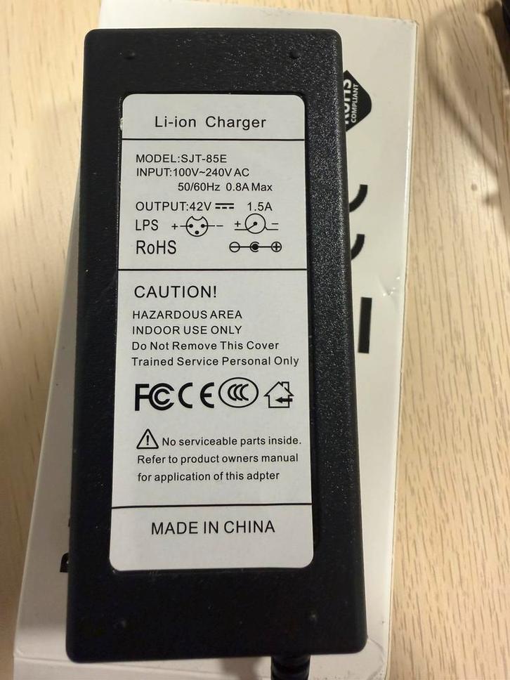 E step oplader, Télécoms, Téléphonie mobile | Batteries, Neuf, Enlèvement