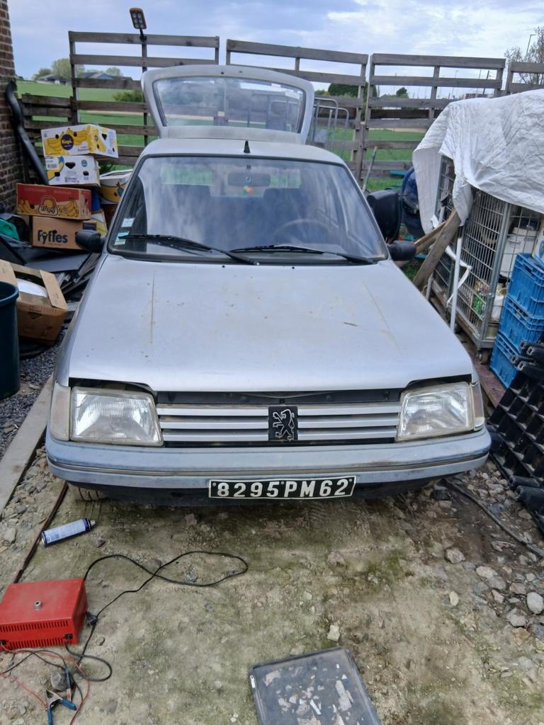 Peugeot 205 junior, Particulier, Achat