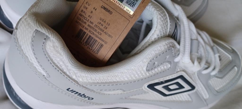 Witte Sneaker: Umbro Lifestyle 44, Wit, Nieuw, Ophalen of Verzenden, Sneakers